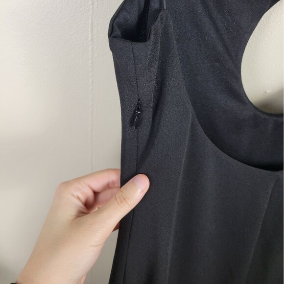 Meshki Ariya Hardware Solid Black Keyhole Midi Dress - Picture 7 of 12